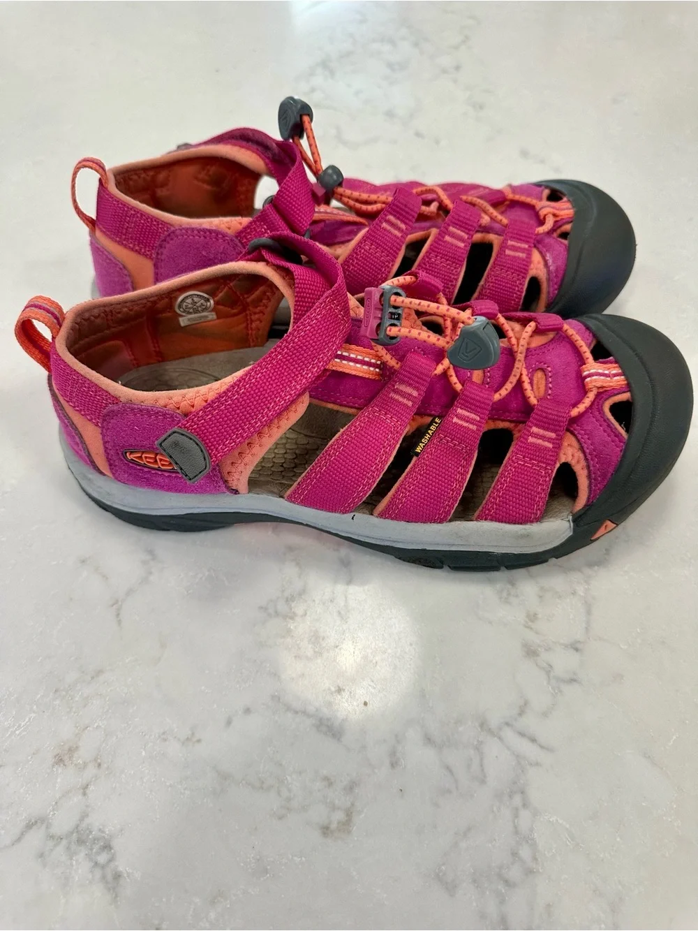 KEEN Newport H2 Big Girls Size 5 Pink Hiking Sandals Water Shoes